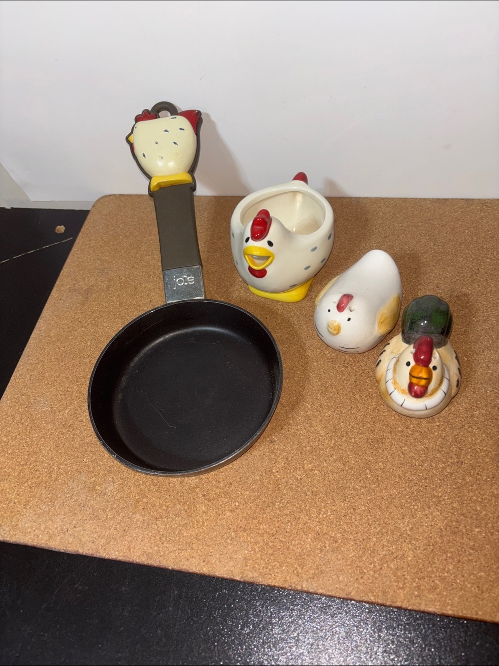 Ceramic Chicken Kitchen Set with Small Nonstick Skillet - White & Yellow